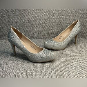 Silver Dew - Elegant Silver Glitter Heels - Size 7